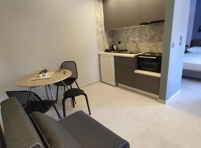 Stefani Πανσιόν