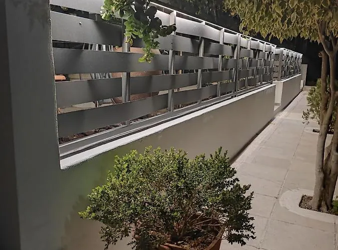 Πανσιόν Stefani Μέθανα