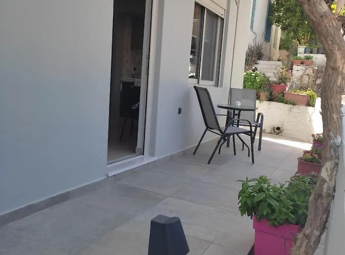 Stefani Πανσιόν 4*