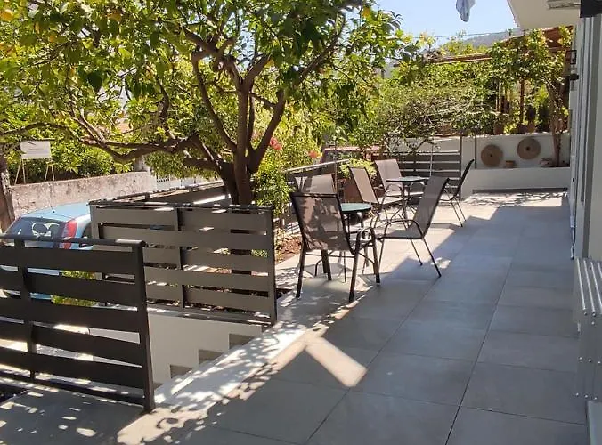 Stefani Πανσιόν